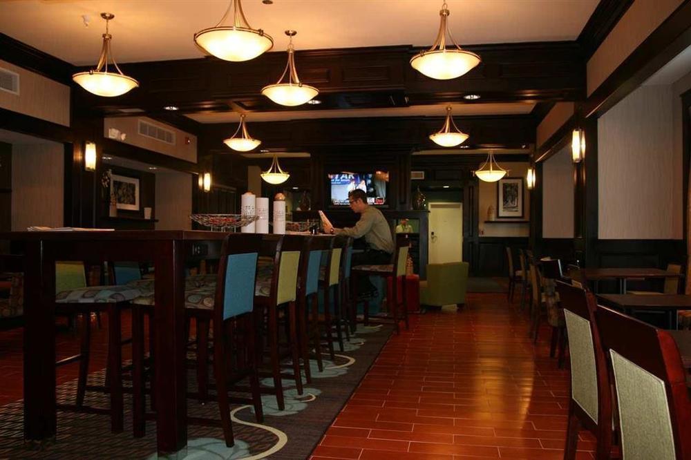 Clinton Township 底特律罗斯维尔汉普顿旅馆酒店 餐厅 照片
